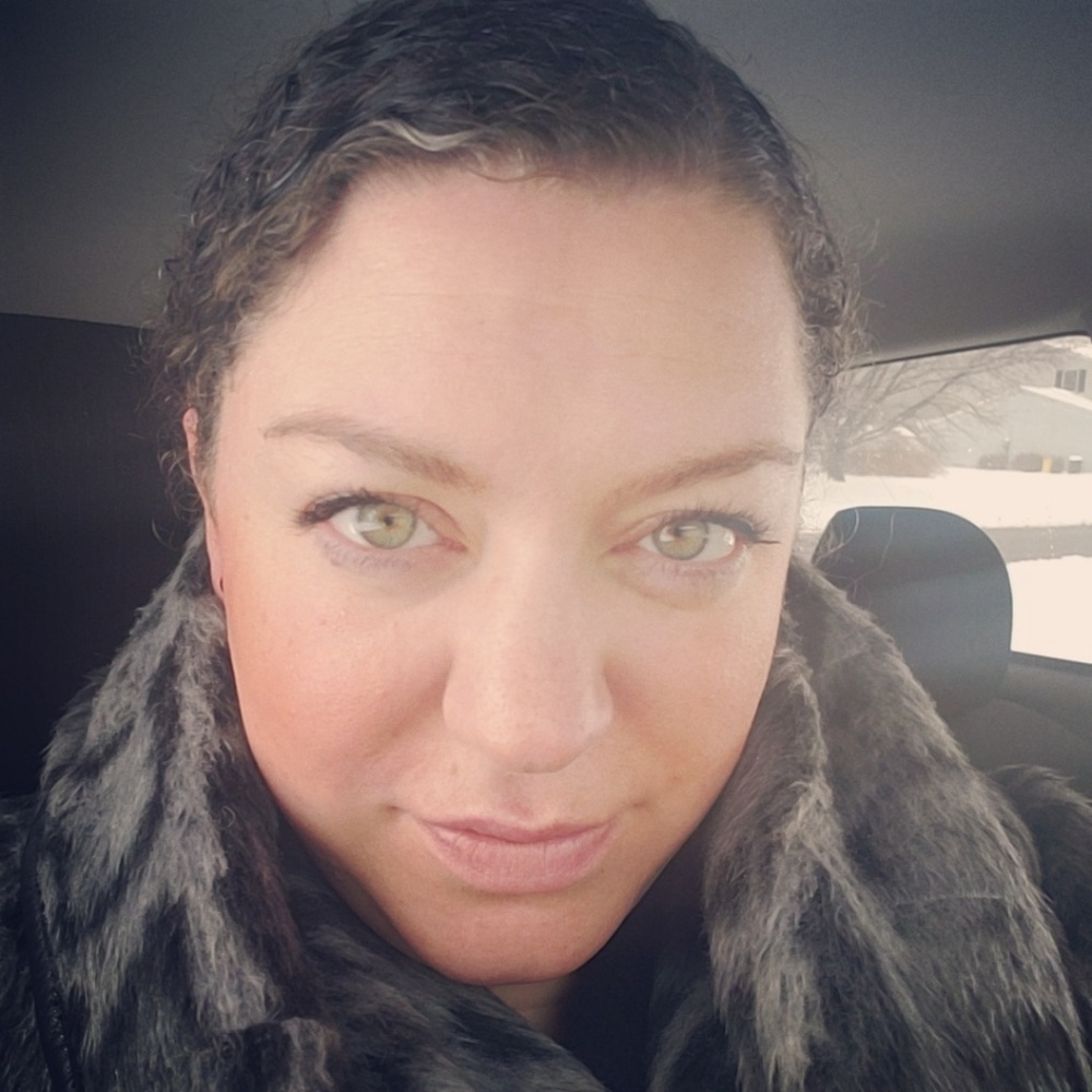Meet your Posher, Malinda